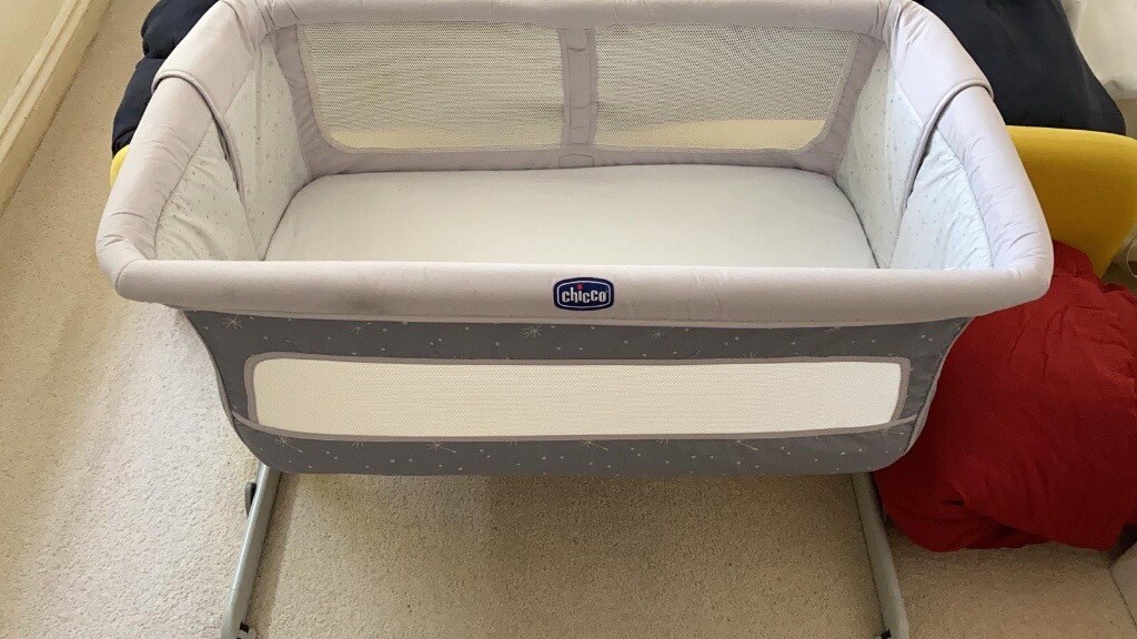 gumtree next to me crib